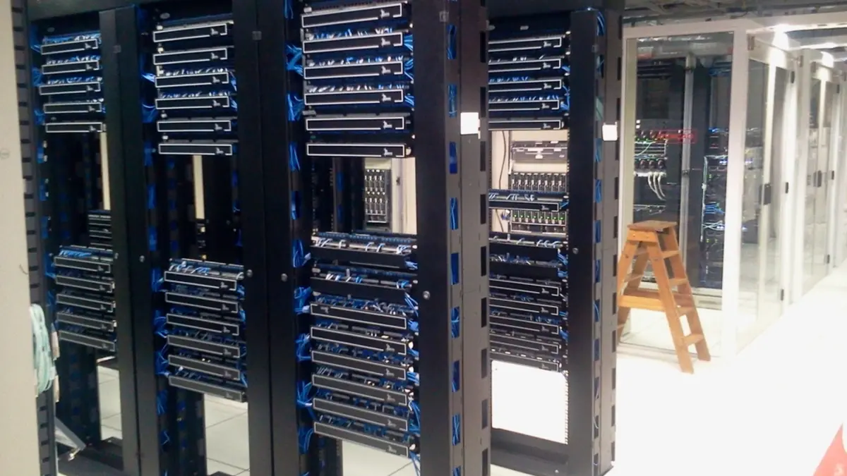 Cloud data servers